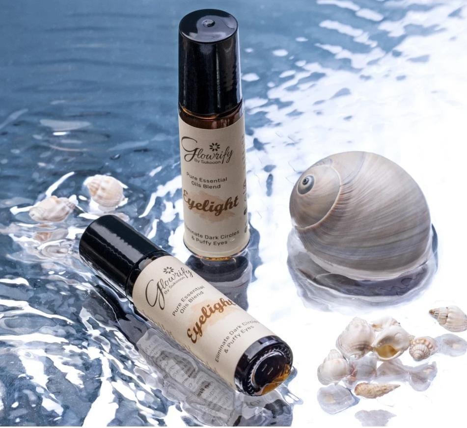 Hydrating Anti-Aging Eye Roller for Dark Circles All Skin Types Golden