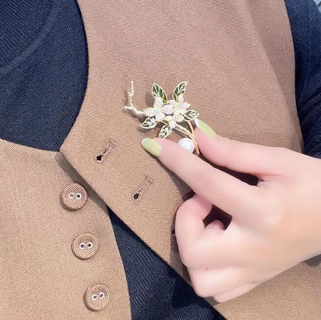 Green Leaf Pearl Brooch for Women Wedding Office
