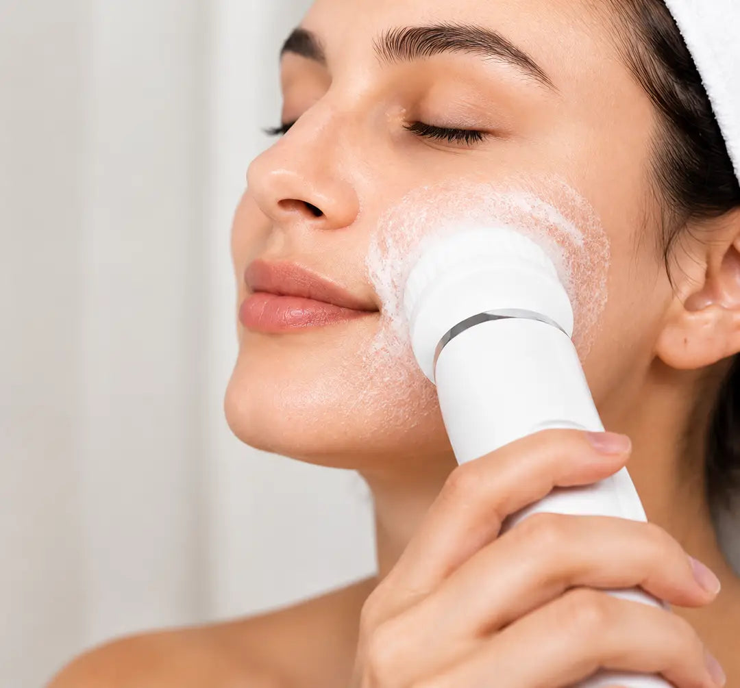 Electric Face Cleansing Brush GBL-737 | 3-in-1 Facial Cleansing & Massage Brush | IPX5 Waterproof | 2 Speed